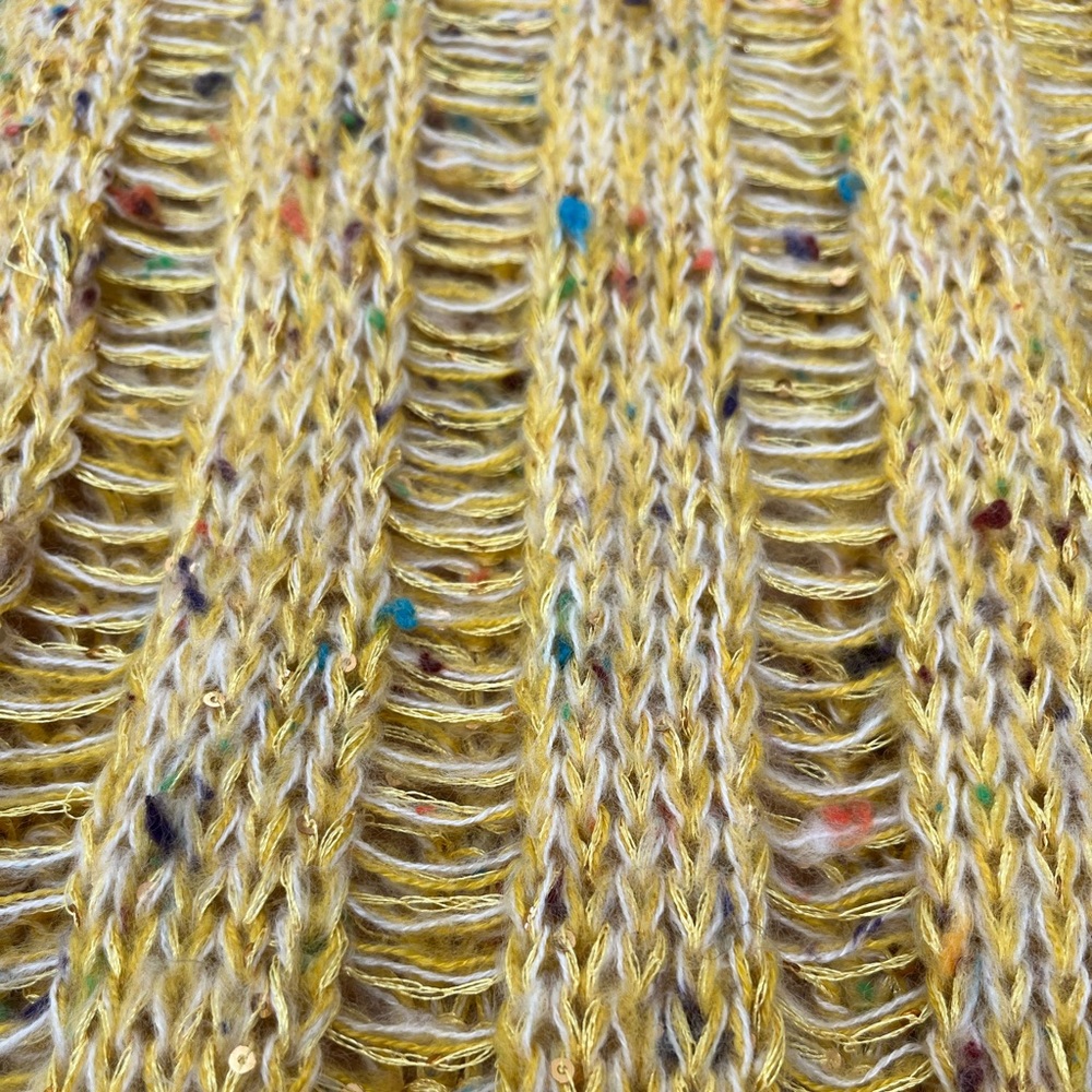 Infiniti Scarf - Picture 2 of 3
